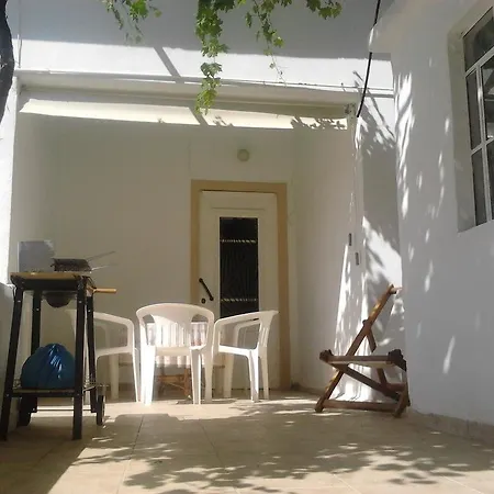 Hébergement de vacances Stone House With Sea View Next To